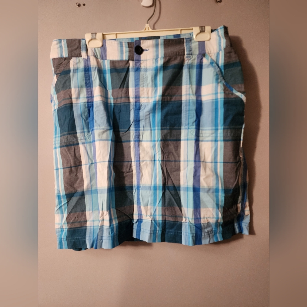 Knee length skort